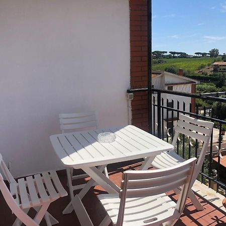 Castel di Leva Confortevole Appartamento A Roma Free Parking מראה חיצוני תמונה