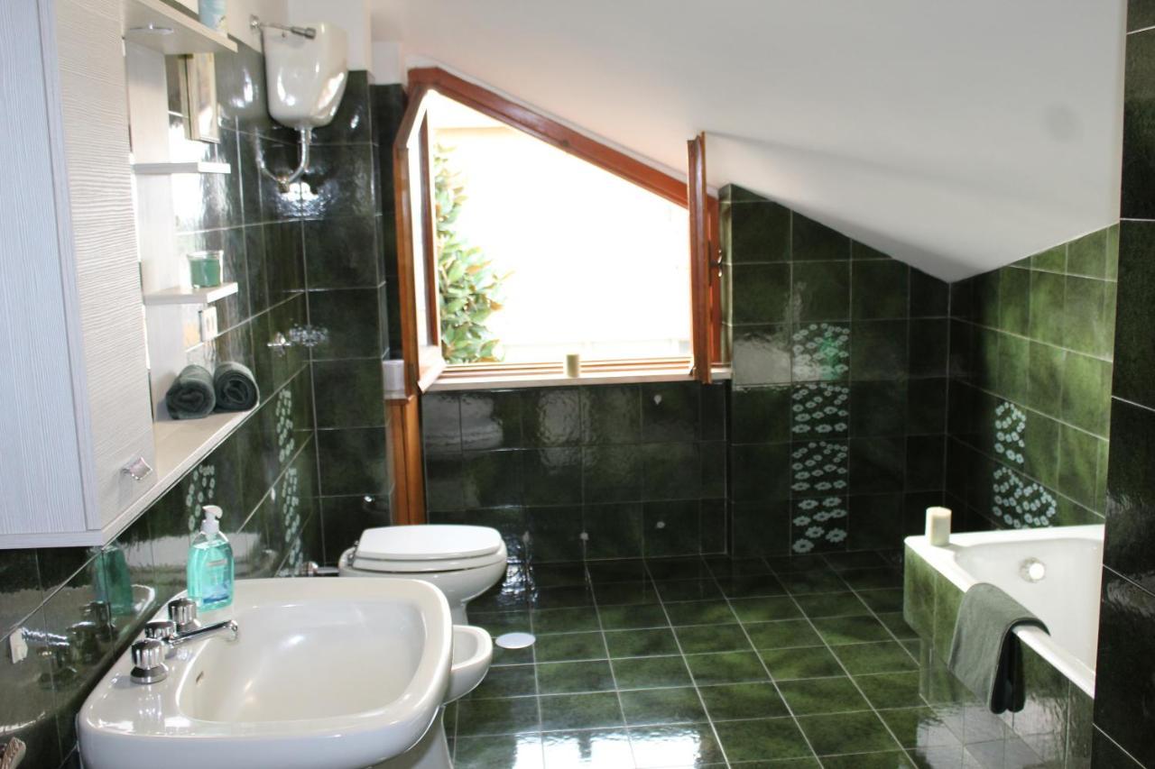 Castel di Leva Confortevole Appartamento A Roma Free Parking מראה חיצוני תמונה